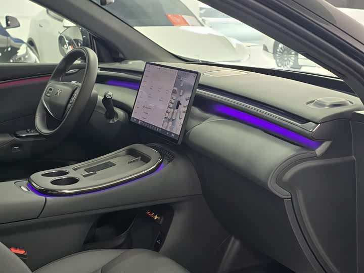 Фото 9 - XPeng G7