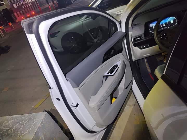 Фото 7 - Kia Sportage