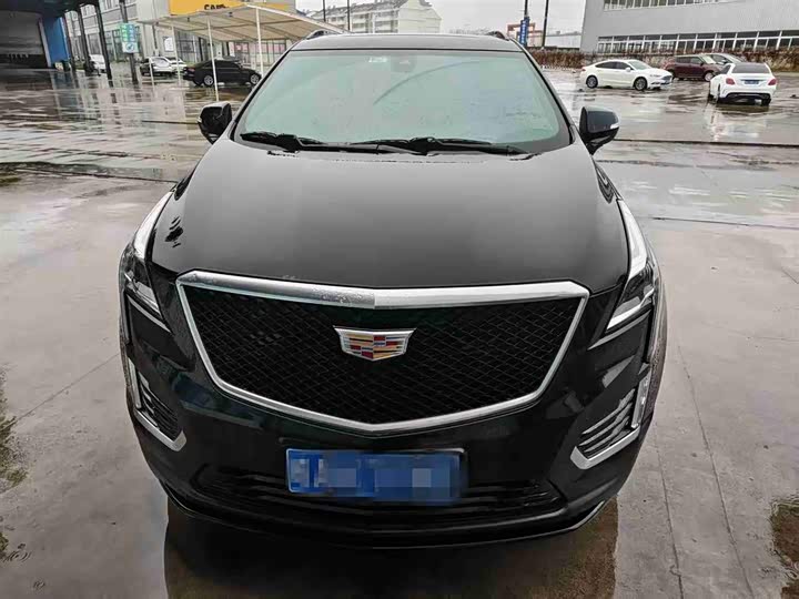 Фото 2 - Cadillac XT5