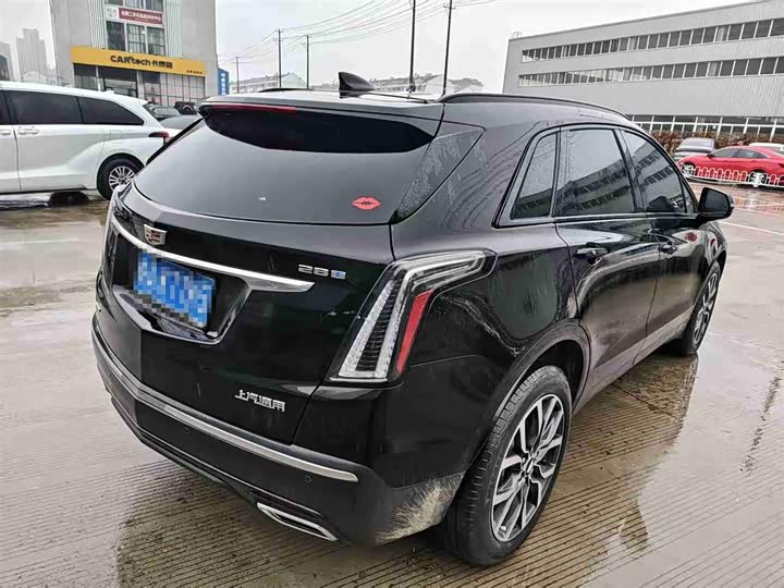 Фото 3 - Cadillac XT5