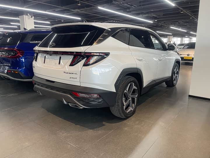 Фото 4 - Hyundai Tucson L