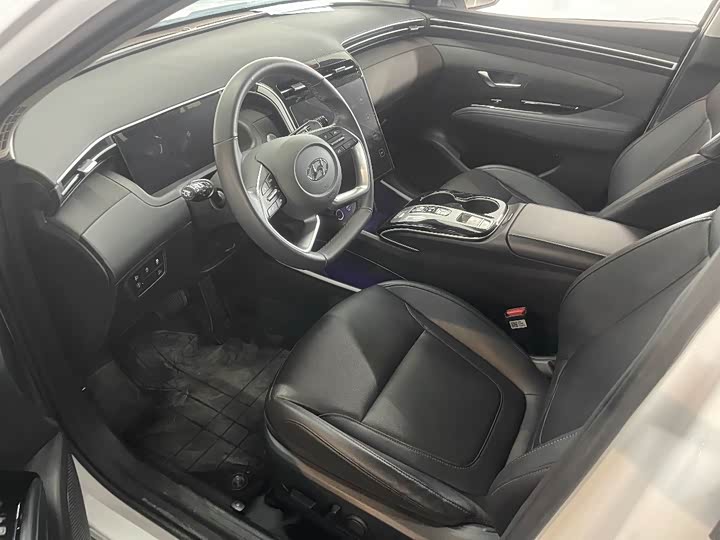 Фото 8 - Hyundai Tucson L