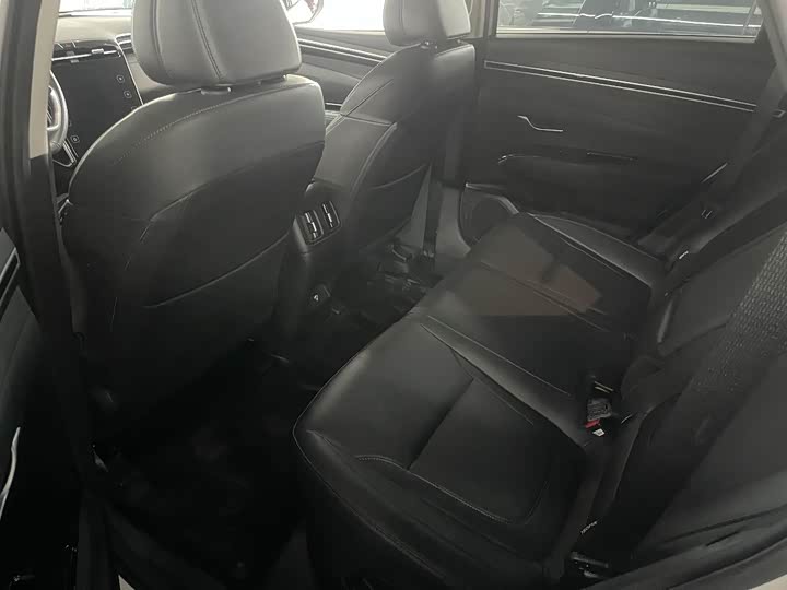 Фото 9 - Hyundai Tucson L