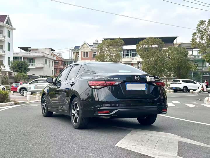 Фото 6 - Nissan Sylphy