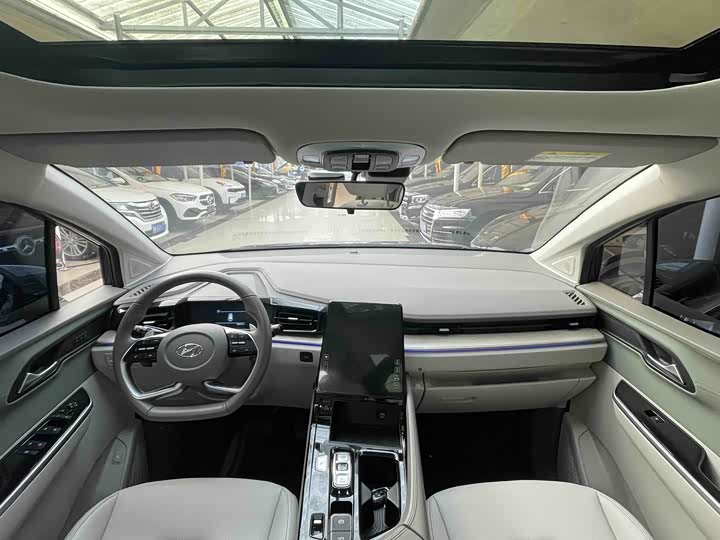 Фото 4 - Hyundai Custo