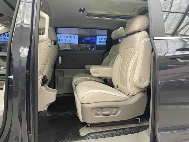 Фото 7 - Hyundai Custo