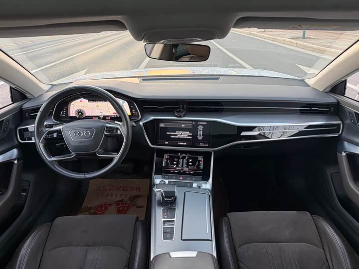 Фото 6 - Audi A7L