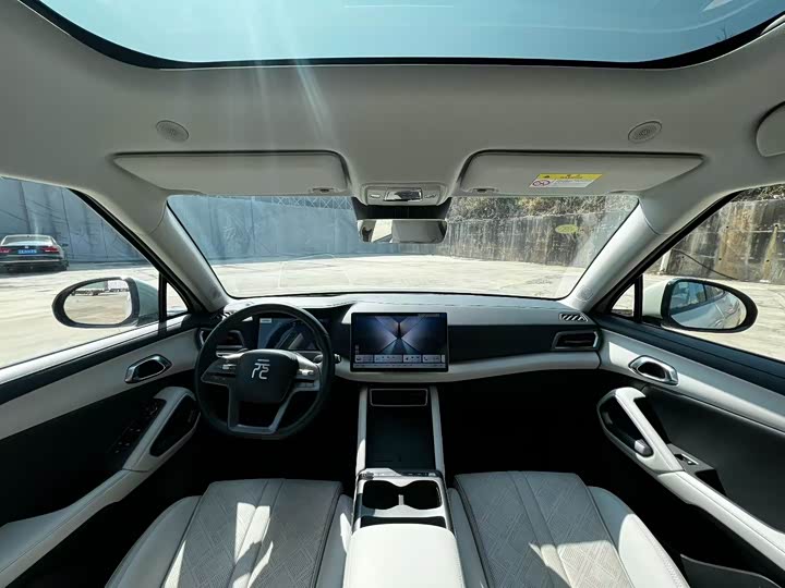 Фото 5 - BYD Yuan Up