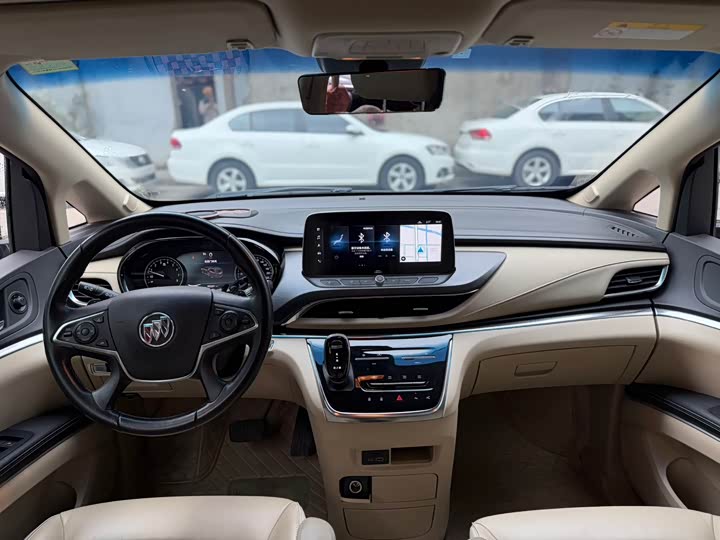 Фото 7 - Buick GL8 ES