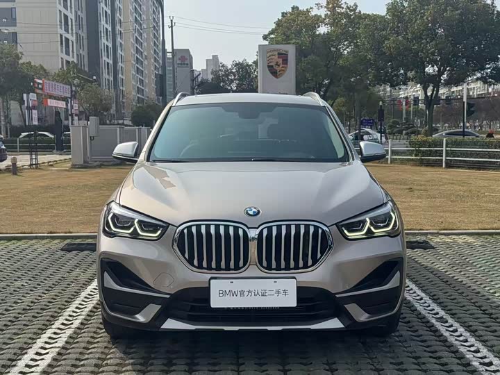 Фото 2 - BMW X1