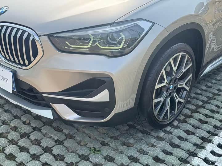 Фото 6 - BMW X1