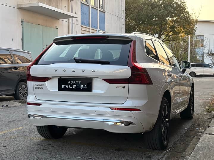 Фото 6 - Volvo XC60