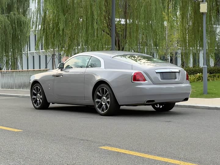 Фото 4 - Rolls-Royce Wraith