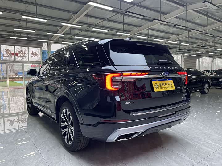 Фото 5 - Ford Explorer