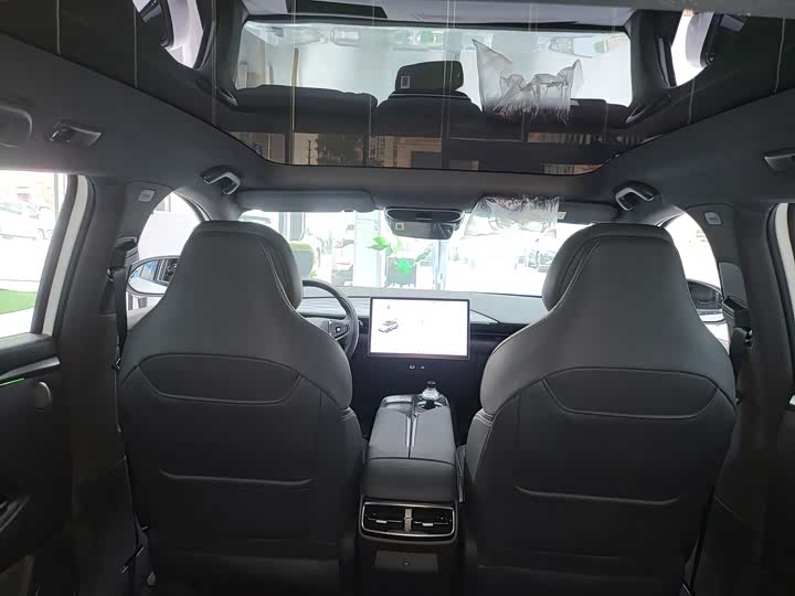 Фото 17 - BAIC Arcfox Alpha T5