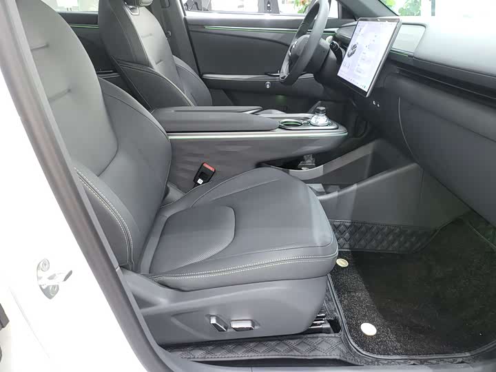 Фото 19 - BAIC Arcfox Alpha T5