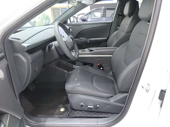 Фото 21 - BAIC Arcfox Alpha T5