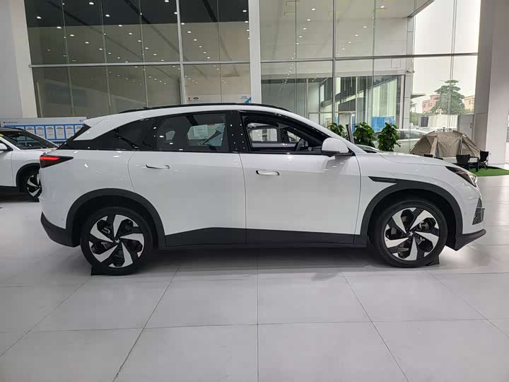 Фото 5 - BAIC Arcfox Alpha T5