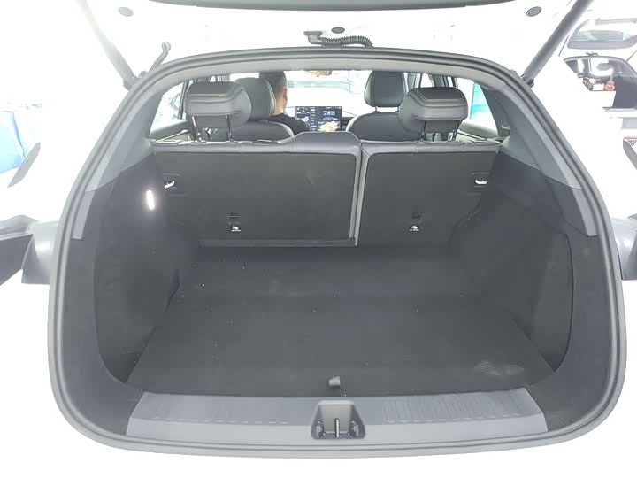 Фото 9 - BAIC Arcfox Alpha T5