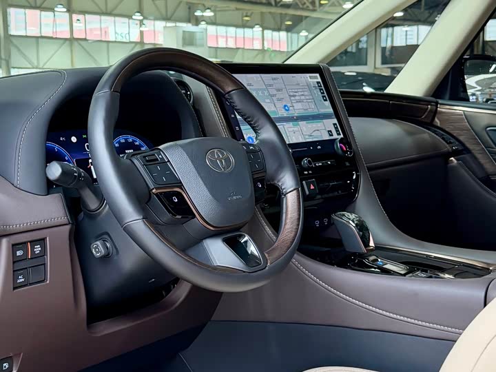 Фото 6 - Toyota Alphard