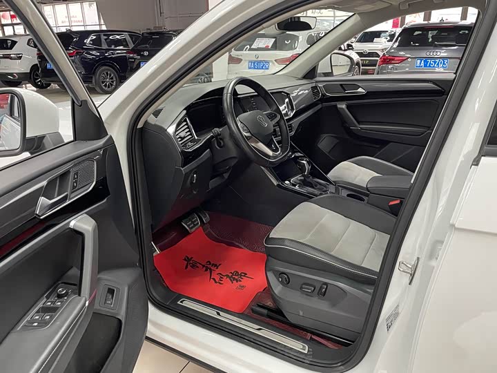 Фото 7 - Volkswagen Tayron X