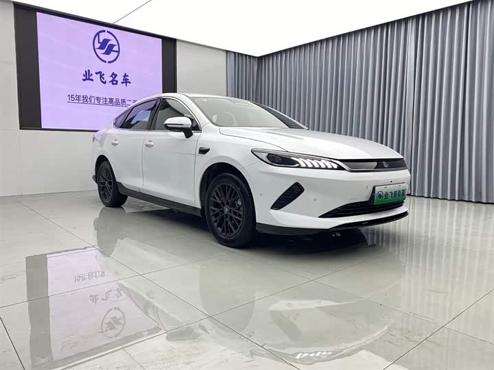 Фото 3 - BYD Qin Plus