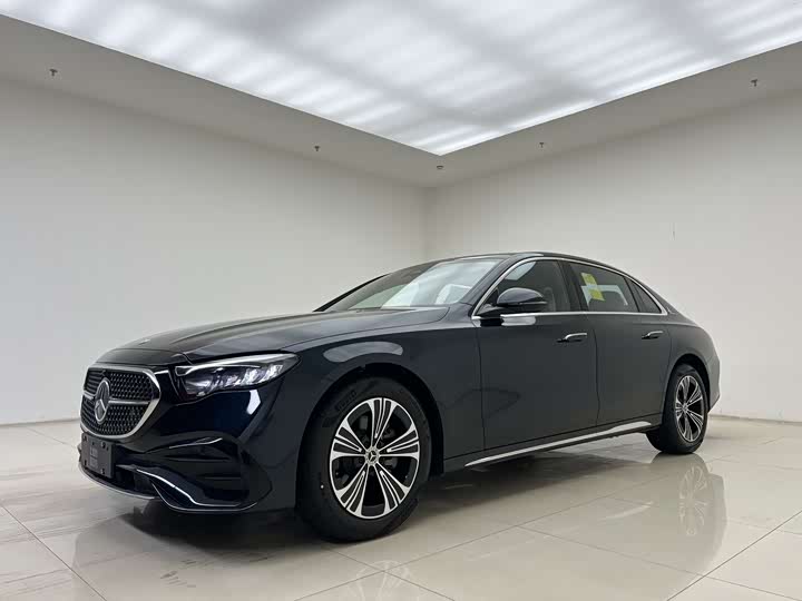 Photo 1 - Mercedes-Benz E-Class