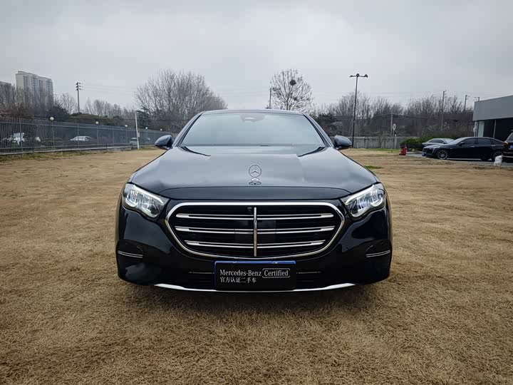 Photo 2 - Mercedes-Benz E-Class