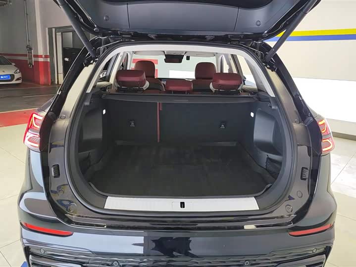 Фото 4 - Hongqi HS5