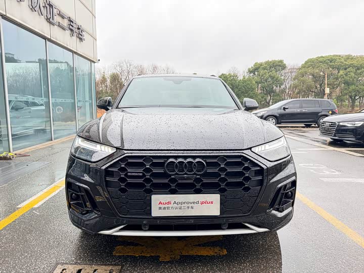 Фото 2 - Audi Q5L