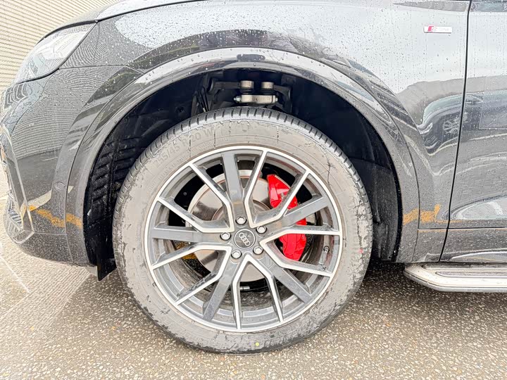 Фото 3 - Audi Q5L