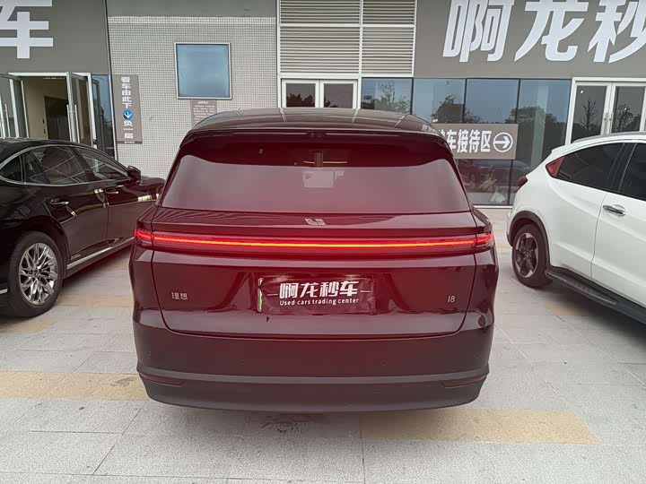 Фото 5 - LiXiang i8