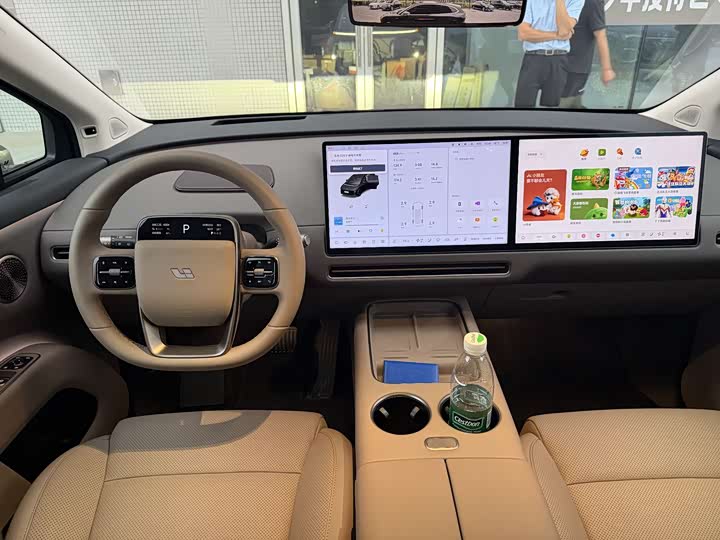 Фото 7 - LiXiang i8