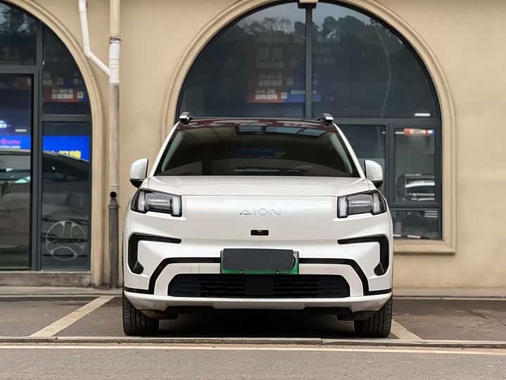 Фото 2 - GAC Aion V