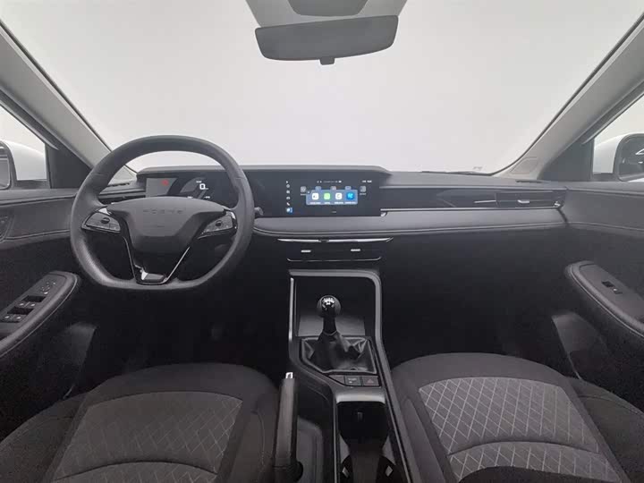 Фото 5 - Roewe i5