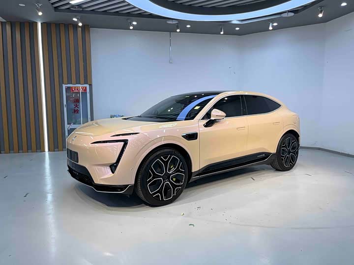 Фото 1 - Avatr 11