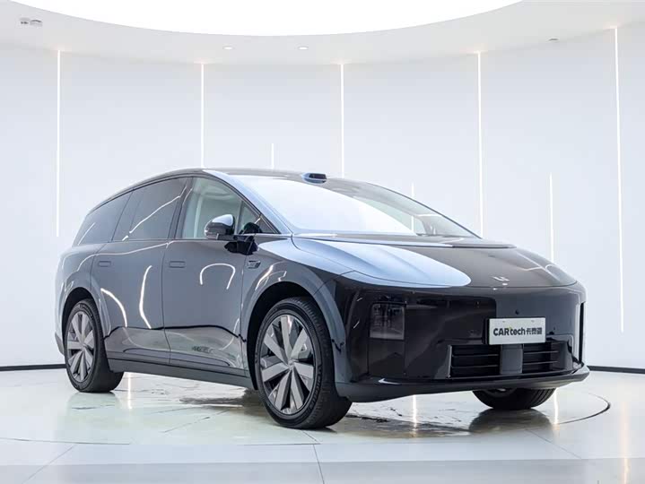 Фото 6 - LiXiang i8