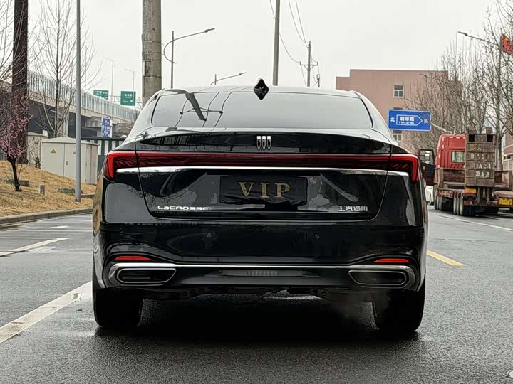 Фото 8 - Buick LaCrosse