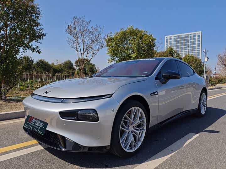 Фото 1 - XPeng P7
