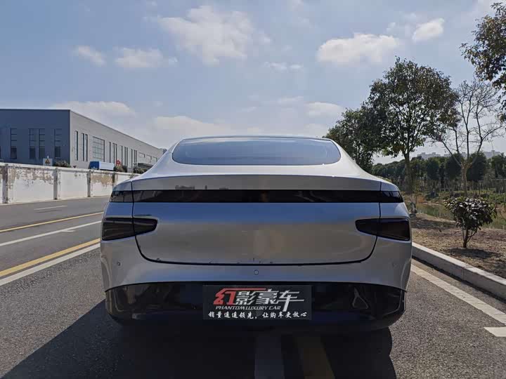 Фото 7 - XPeng P7