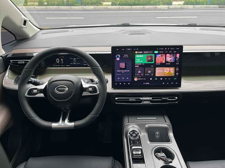 Фото 7 - GAC Trumpchi E8