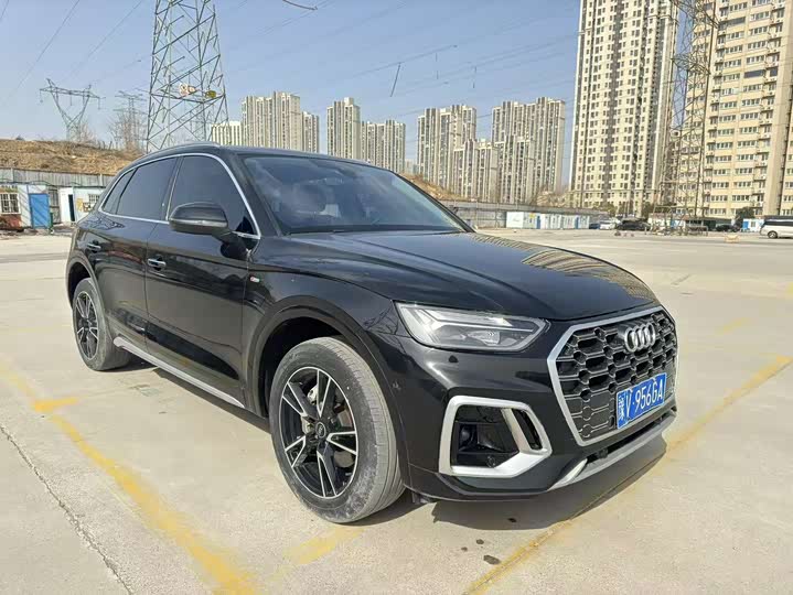 Фото 2 - Audi Q5L