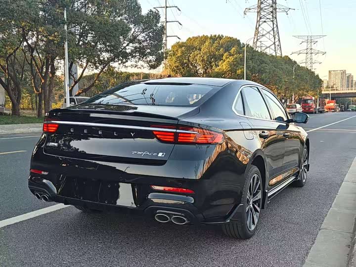 Фото 7 - Geely Preface