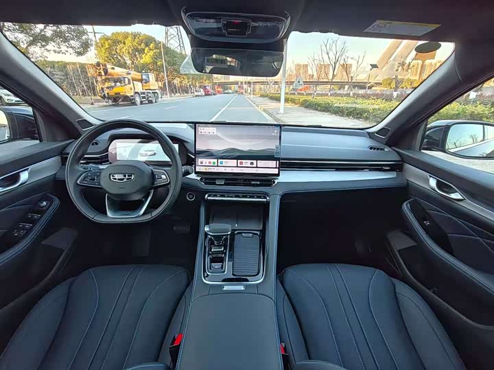 Фото 9 - Geely Preface