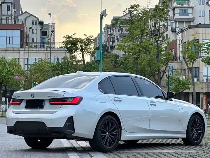 Фото 9 - BMW 3 Series