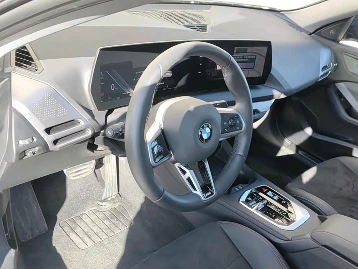 Фото 8 - BMW 2 Series