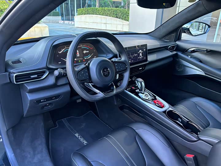 Фото 6 - Lotus Emira