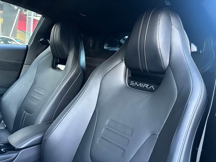 Фото 7 - Lotus Emira