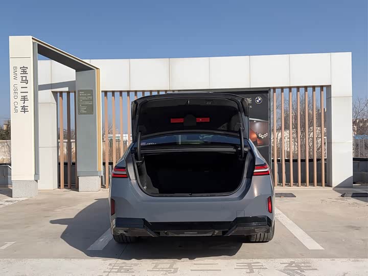 Фото 6 - BMW 5 Series