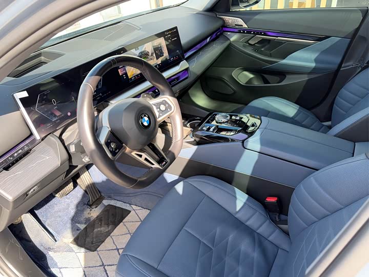 Фото 7 - BMW 5 Series